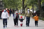 Hanoi in first bitter cold spell