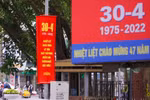 Hanoi streets jubilant in celebration of National Reunification Day
