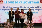 Cherry blossom festival makes Vietnam record
