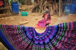 Mong people in Van Ho preserve unique traditional linen weaving
