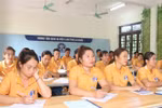 Workers learn Korean at the Employment Service Centre in the northern mountainous province of Lai Chau before going to the RoK. (Photo: VNA)