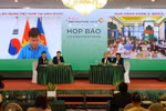 Representatives from Tuoi tre newspaper and Saigontourist Group at the press conference to announce the Vietnam Pho Festival 2024. (Photo: VNA)