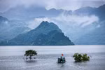 Community-based tourism potentials in Hoa Binh Lake