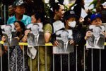 People line the streets to bid farewell to Party General Secretary Nguyen Phu Trong