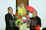 Xmas greetings to Catholics, Protestants in Hanoi 