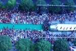 Over 3,000 people join mass performance in 6th Ao Dai festival 