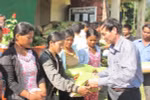 More than 400 tonnes of rice supplied for poor people in Yen Bai