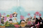Mural paintings stir quiet valley in Da Nang 