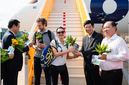 The 20th million international visitor marks a milestone in Vietnam tourism. (Photo: Sun Group)