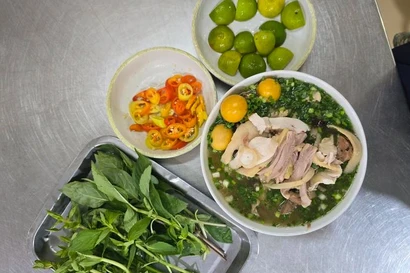 Pho, water puppetry to be proposed for UNESCO intangible cultural heritage listing