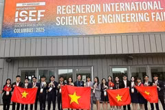 The Vietnamese delegation wins two second prizes, one third prize, three fourth prizes, and four special awards granted by sponsors at ISEF 2025. (Photo: VNA)
