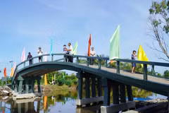 Phuoc An Minh Bridge is 3 metres wide and 33 metres long, meeting the design standards for new rural bridges. (Photo: VNA)