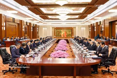 President of the Vietnamese National Assembly Tran Thanh Man holds talks with Zhao Leji, Chairman of the National People's Congress Standing Committee of China, and co-chairs the second session of the cooperation committee between the two legislative bodies in Beijing on October 12, 2026. (Photo: VNA)