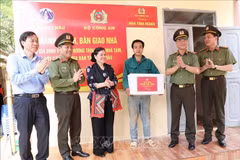 Public Security Ministry backs Lai Chau’s effort to eliminate substandard houses (Photo: VNA)