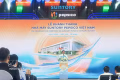 Chairman of the Tay Ninh provincial People's Committee Le Van Han delivers remarks at the inauguration ceremony. (Photo: VNA) 
