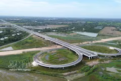 Phase 1 of the Cao Lanh–An Huu Expressway project has a total investment of nearly 7.5 trillion VND. (Photo: VNA) 