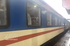 Under the proposal prepared by the VRC, the tourist train will travel approximately 190 km, connecting Hue, Dong Ha, My Trach, Dong Hoi and Tho Loc stations. (Illustrative photo: VNA)