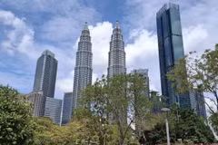 The Petronas Twin Towers in Kuala Lumpur, Malaysia (Photo: VNA) 