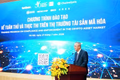 SSC Vice Chairman Bui Hoang Hai speaks at the opening of the programme on July 21. (Photo: VNA)