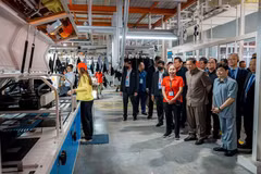 Prime Minister Hun Manet (front row, centre) and Labour and Vocational Training Minister Heng Sour (front row, right) visit a garment factory in Preah Sihanouk province. MLVT (Photo: khmertimeskh.com)