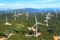 Two new wind power projects add 400 MW to Quang Tri's capacity, with investment topping 15 trillion VND. (Photo: VNA)