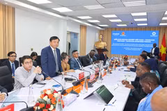 Vietnamese delegation representatives speak at the forum, stressing the goal of turning dialogue opportunities into concrete cooperation projects between the two countries’ business communities. (Photo: VNA) 