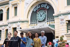 Ho Chi Minh City Central Post Office remains a popular attraction for domestic and international tourists. (Photo: VNA) 