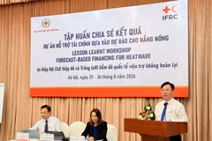 Nguyen Sy Truong, Vice President of the Vietnam Red Cross Society Central Committee, speaks at the training session. (Photo: VietnamPlus)