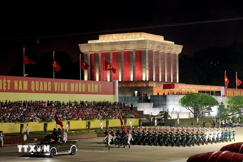 The honour guard of the three military services - Navy, Army and Air Force - rehearses at Ba Dinh Square. (Photo: VNA)
