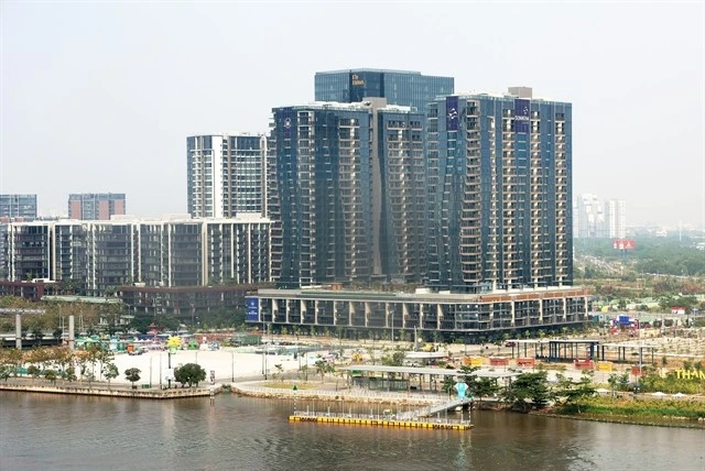 The commercial office buildings and high-end apartments for rent in the Thu Thiem Urban Area, Thu Duc city (Photo: VNA)