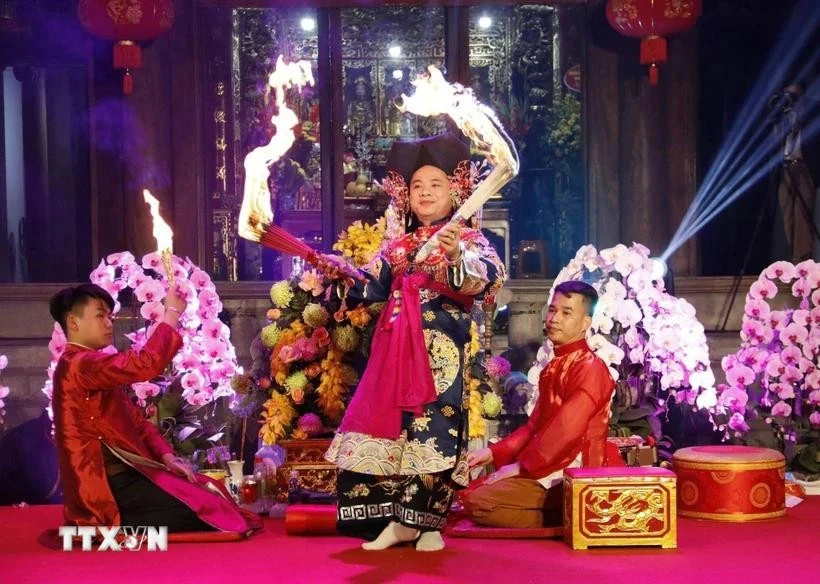 A practitioner in a hau dong trance ritual performance. (Photo: VNA)