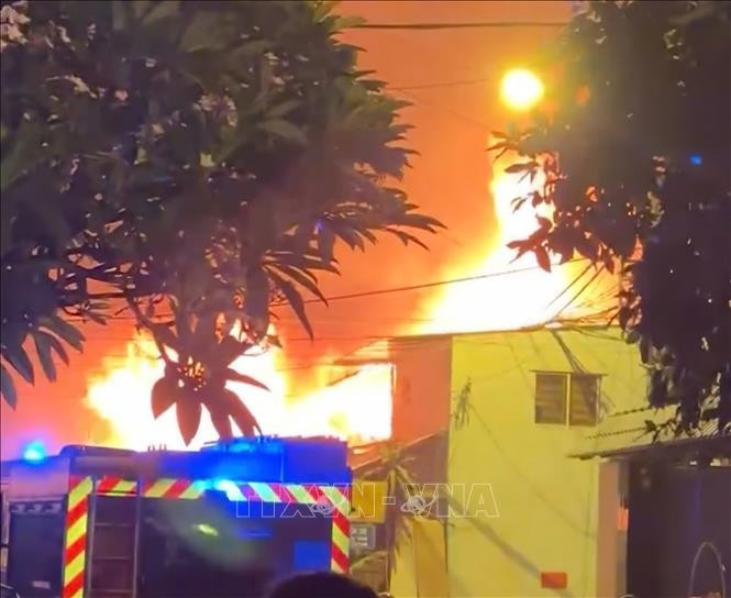 Scene of the fire in Ho Chi Minh City's District 8 that claims three lives. (Photo: VNA)