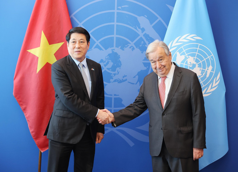 Vietnamese State President Luong Cuong (L) and UN Secretary-General António Guterres. (Photo: VNA)
