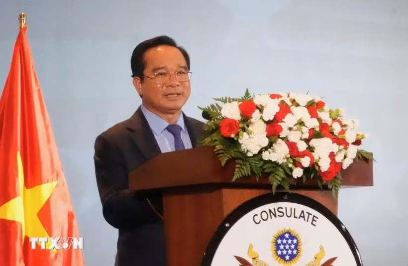 Chairman of the municipal People’s Committee Nguyen Van Duoc speaks at the event. (Photo: VNA)
