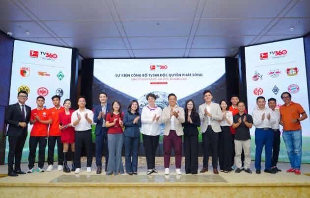 At the event announcing TV360's right to exclusively broadcast Germany’s Bundesliga in Vietnam for three consecutive seasons from 2025 to 2028. (Photo: VNA)
