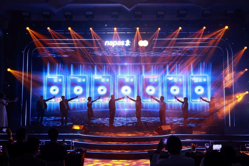 The launch ceremony of the NAPAS – Mastercard co-badged card (Photo: VNA)