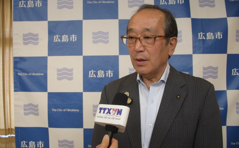 Mayor of Hiroshima Kazumi Matsui expresses deep appreciation for Vietnam’s active participation in the “Mayors for Peace” movement of Japan. (Photo: VNA)