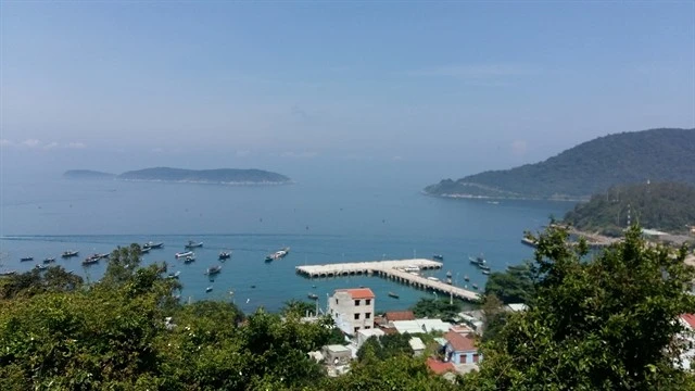 The Cham Islands are one of the most favourite eco-tour destinations in central Vietnam (Photo: VNA)