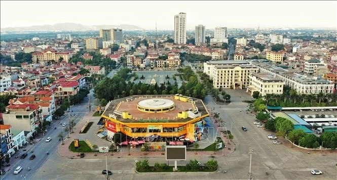 A corner of Bac Giang city. In the coming time, Bac Giang province will increase investment and improve infrastructure to enable the research and development of strategic technology and industry, new energy and clean energy projects. (Photo: VNA)