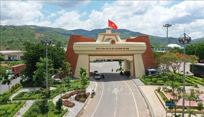 Lao Bao International Border Gate in the central province of Quang Tri is among nine international border gates along Vietnam-Laos borderline. (Photo: VNA)