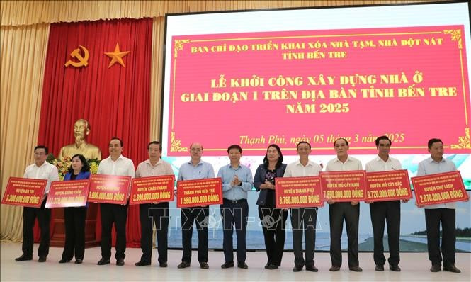 At the launching ceremony (Photo: VNA)