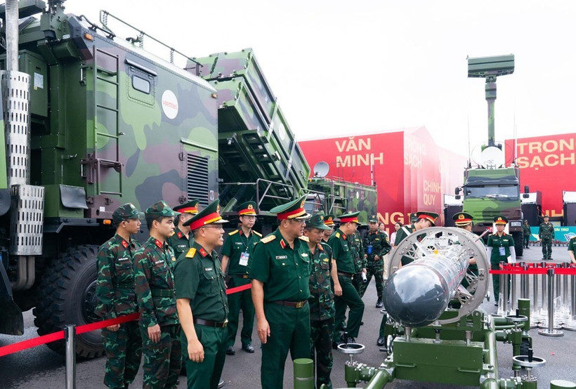 Viettel is presenting 50 cutting-edge civilian and military technology products at the national exhibition "80-Year Journey of Independence – Freedom – Happiness”. (Photo: VNA)