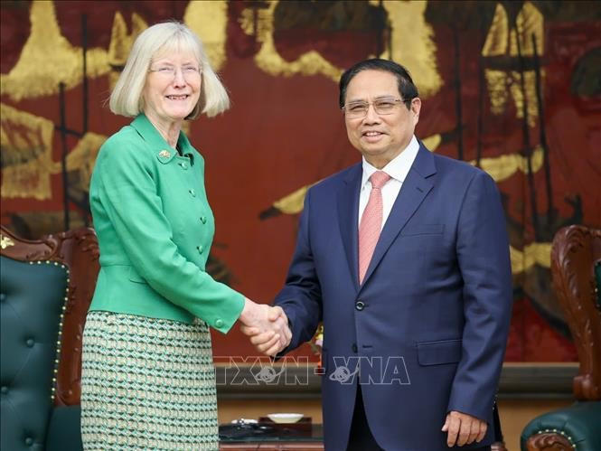 Prime Minister Pham Minh Chinh hosts a reception for Australian Ambassador Gillian Bird in Hanoi on July 2. (Photo: VNA)
