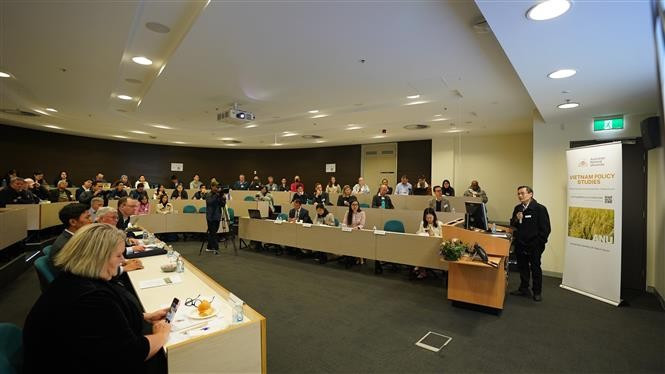 A workshop on Vietnam’s development in economy, politics, society, environment, and agriculture over the past year is held on August 8 at the Crawford School of Public Policy under the Australian National University (ANU). (Photo: VNA)