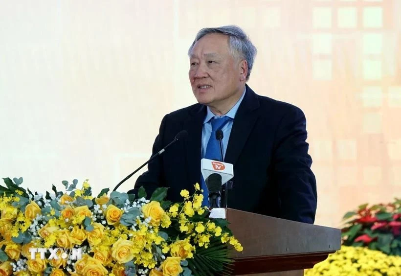 Permanent Deputy Prime Minister Nguyen Hoa Binh speaks at the workshop. (Photo: VNA)