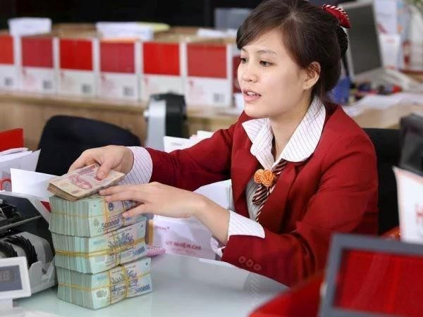 The daily reference exchange rate for the US dollar is set at 24,993 VND/USD on June 16. (Photo: VNA) 