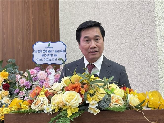 Nguyen Tuong Van, President of the Vietnam – Algeria Friendship Association for the 2025–2030 term, speaks at the congress. (Photo: VNA)