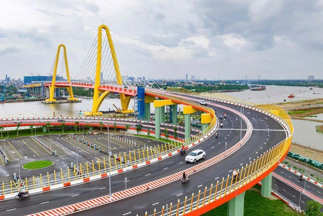 Nearly four decades into its reform journey, Vietnam has achieved remarkable success on multiple fronts, with milestones that many consider miraculous (Photo: thanhnien.vn)