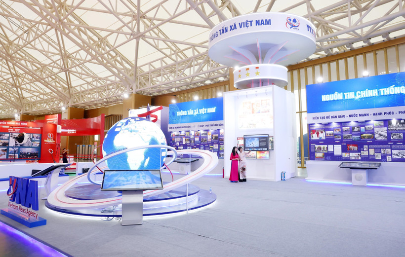 The Vietnam News Agency’s exhibition booth at the national exhibition themed “80-Year Journey of Independence – Freedom – Happiness” (Photo: VNA)