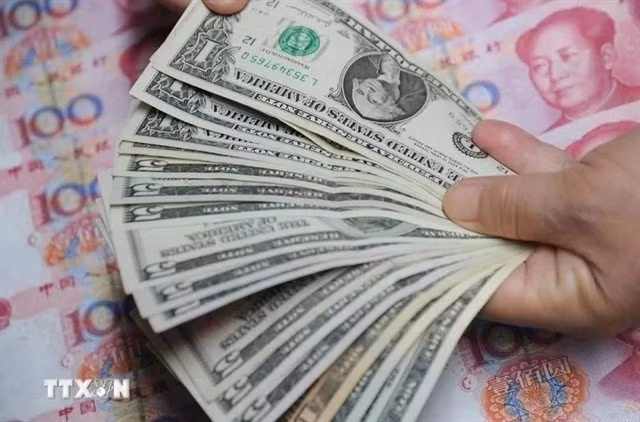 Reference exchange rate up 16 VND on April 2 (Photo: VNA)